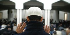 كيفية التكبير في الصلاة
