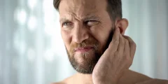 كيفية إخراج الماء من الأذن