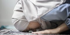كيفية إمامة المرأة للنساء في الصلاة