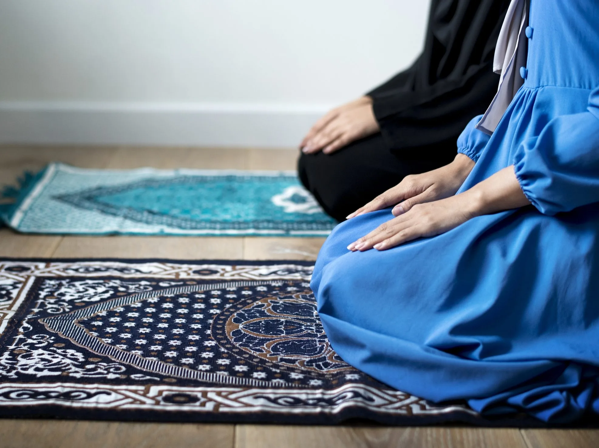 كيفية صلاة الفجر للنساء