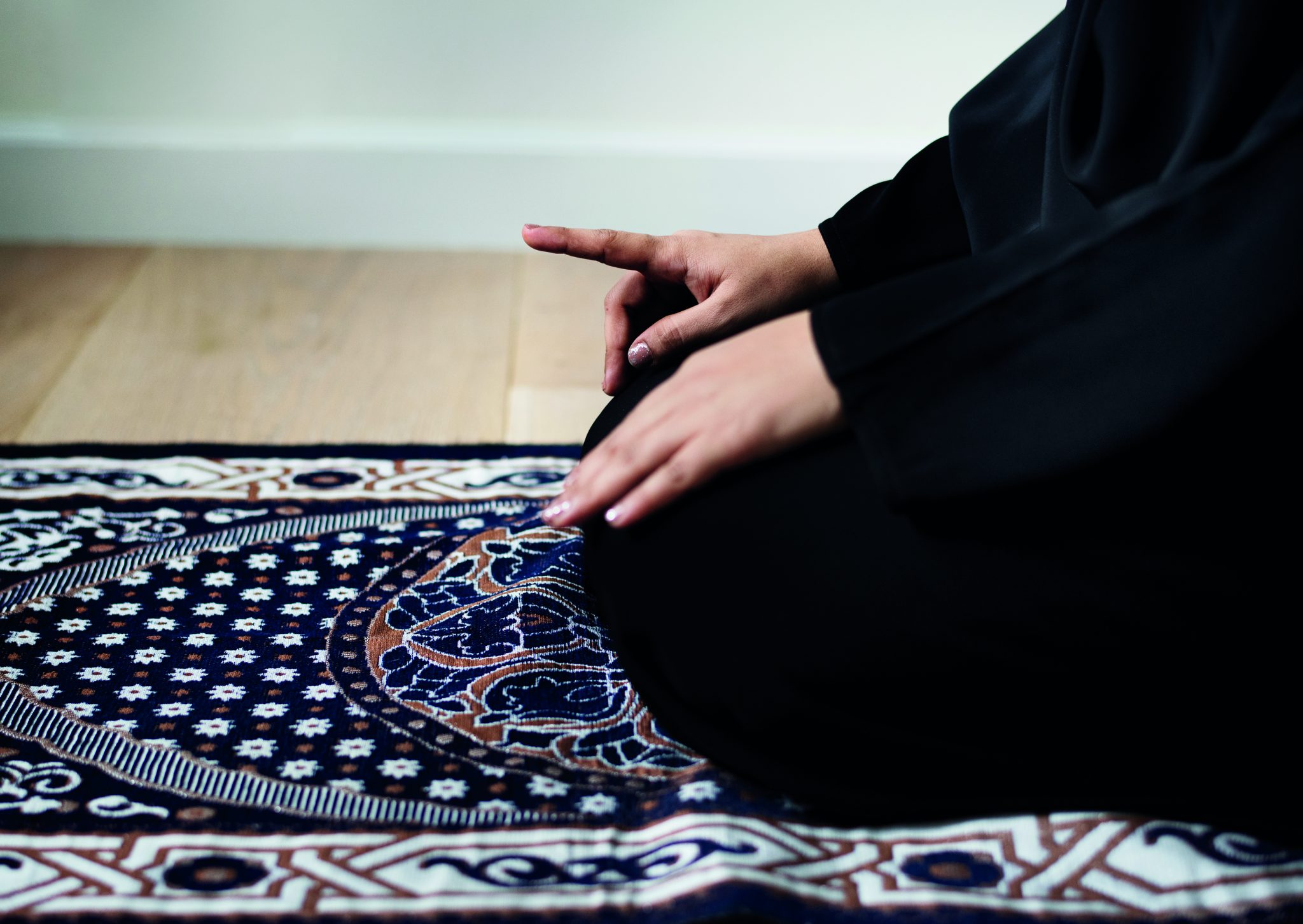 كيفية صلاة الفجر للنساء
