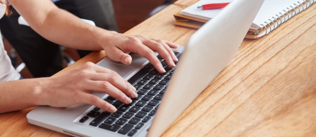 تطوير مواقع الويب .. الخطوات وأفضل 15 مصدر لتعلم لغات البرمجة